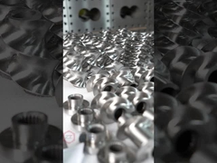 Segmentos de tornillos de extrusores de doble tornillo envasados y enviados